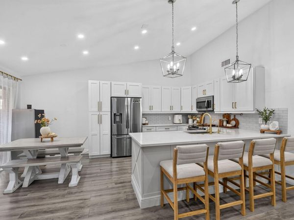 414 Springdale Circle, Palm Springs, FL 33461