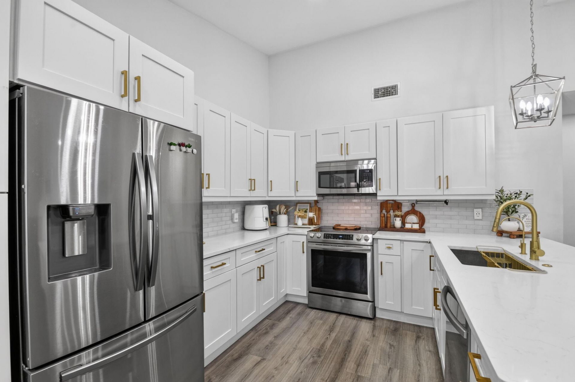 414 Springdale Circle, Palm Springs, FL 33461 Photo