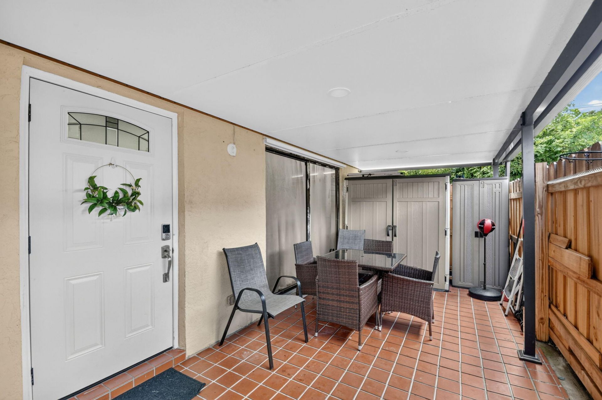 414 Springdale Circle, Palm Springs, FL 33461 Photo