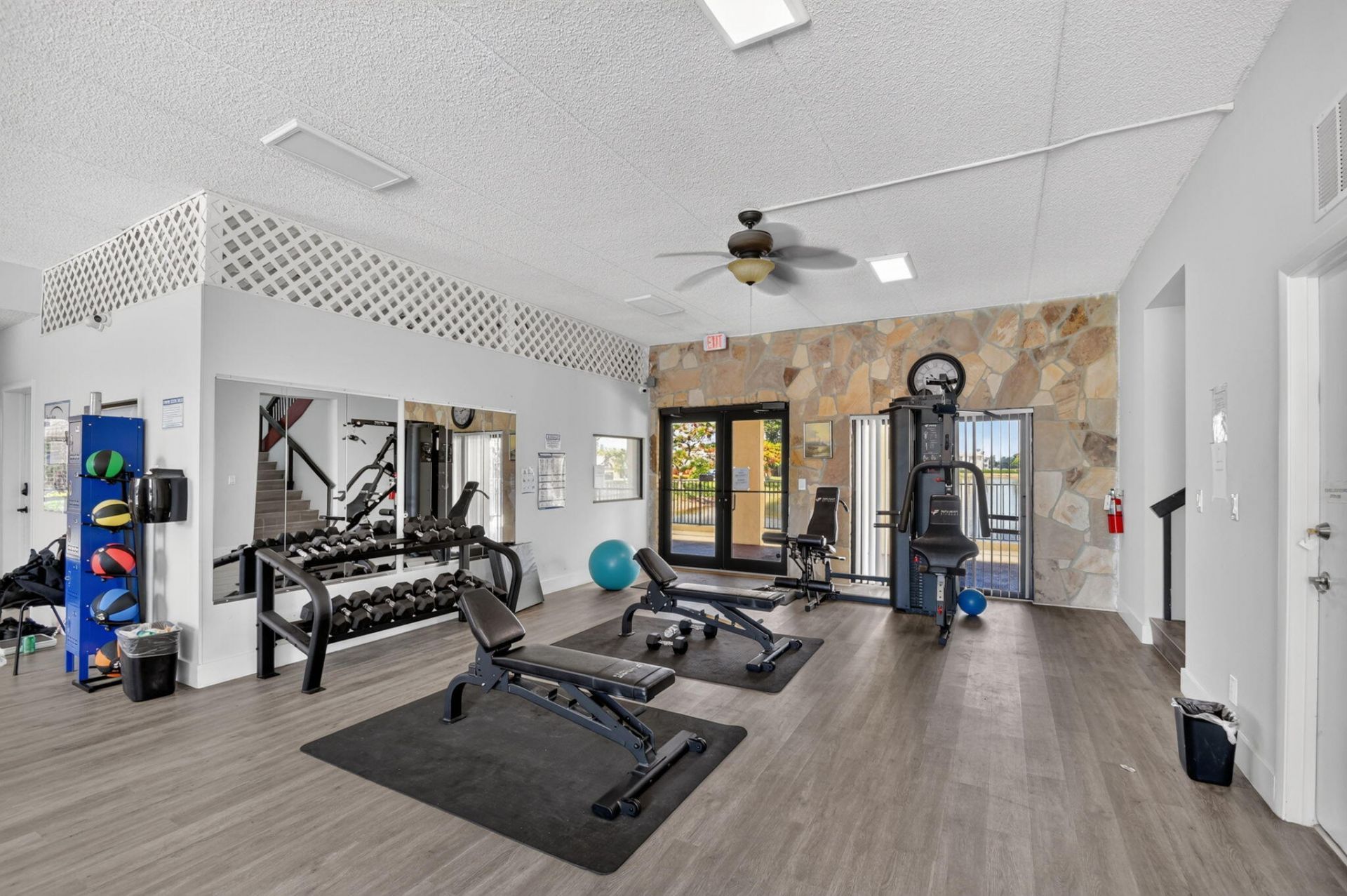 414 Springdale Circle, Palm Springs, FL 33461 Photo