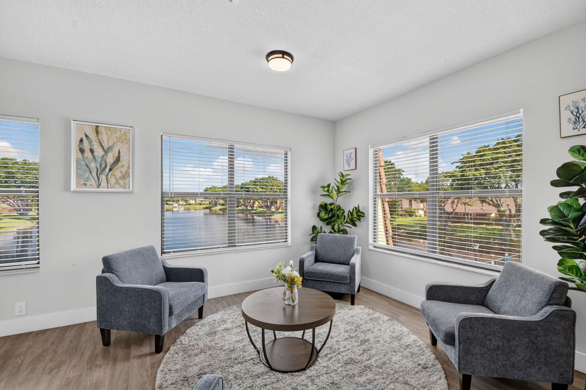 414 Springdale Circle, Palm Springs, FL 33461 Photo