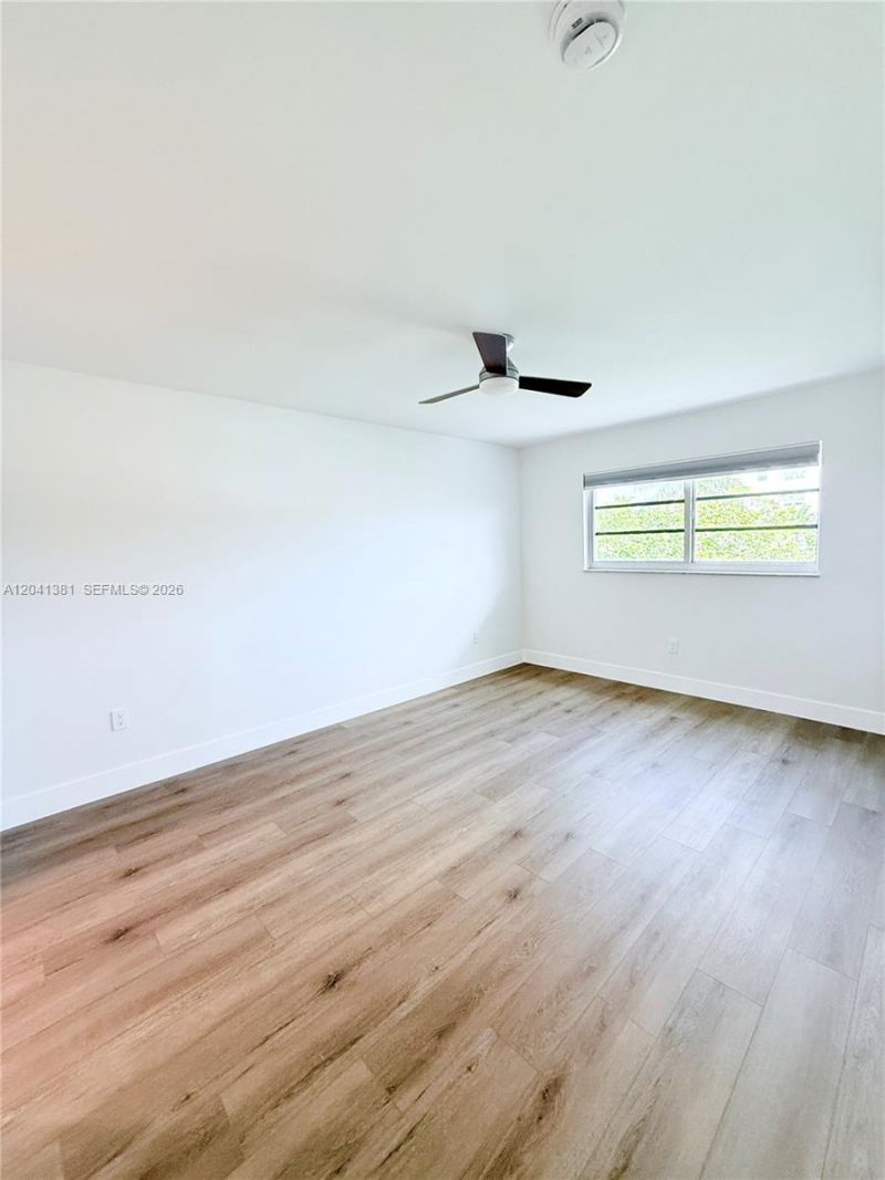 1900 Meridian Ave, Unit 403, Miami Beach, FL 33139 Photo