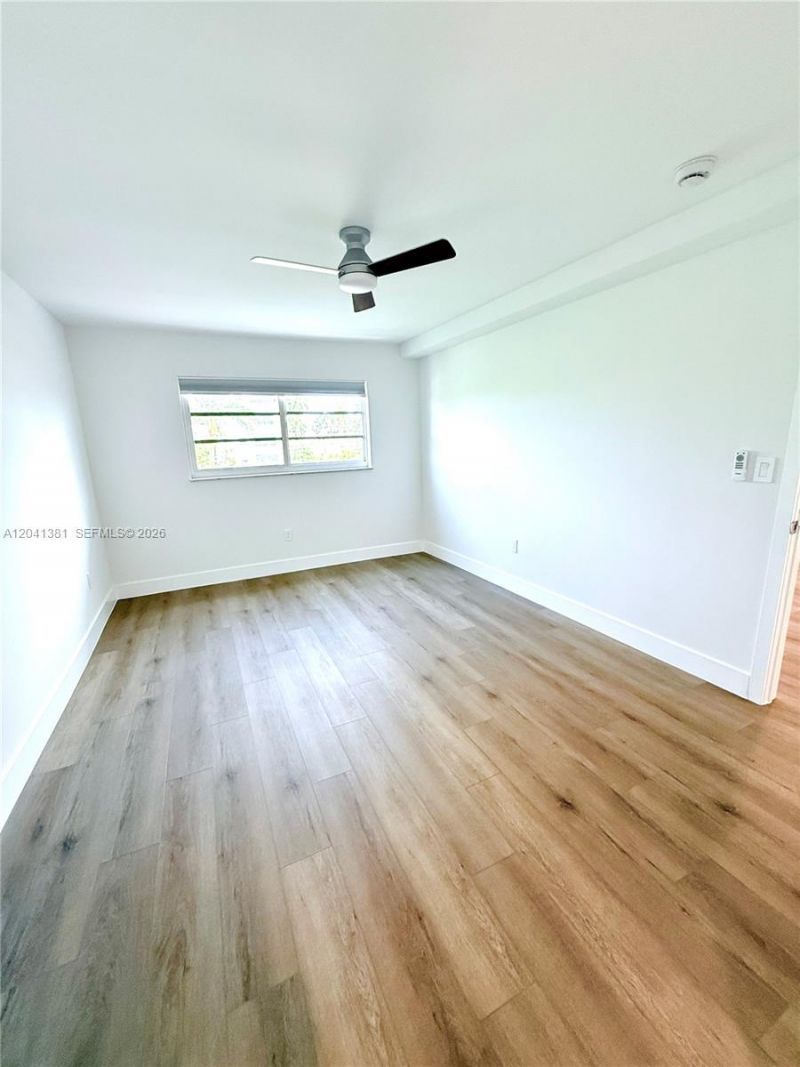 1900 Meridian Ave, Unit 403, Miami Beach, FL 33139 Photo