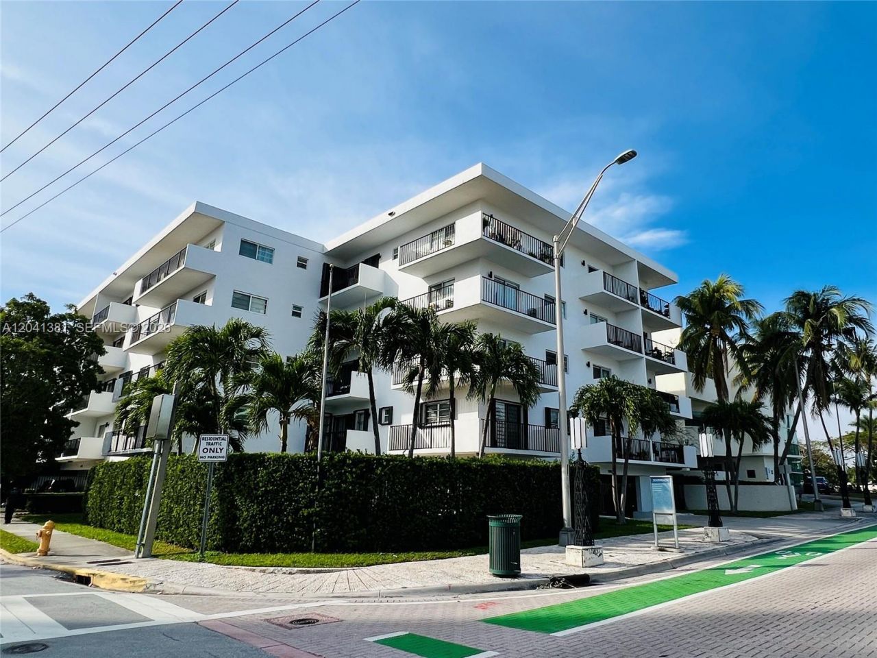 1900 Meridian Ave, Unit 403, Miami Beach, FL 33139 Photo