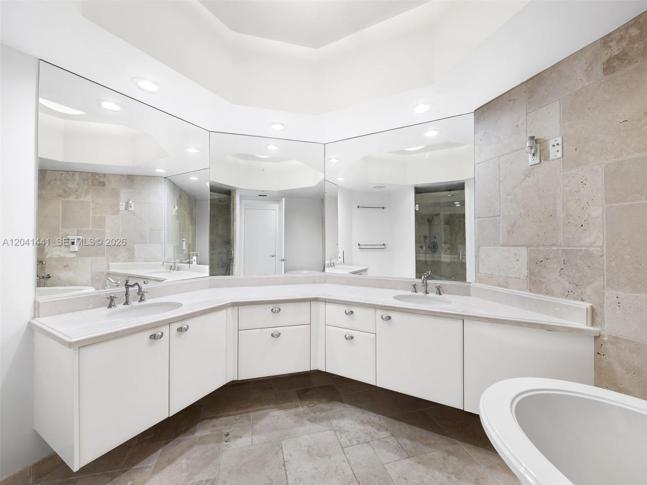 333 Las Olas Way, Unit 1502, Fort Lauderdale, FL 33301 Photo