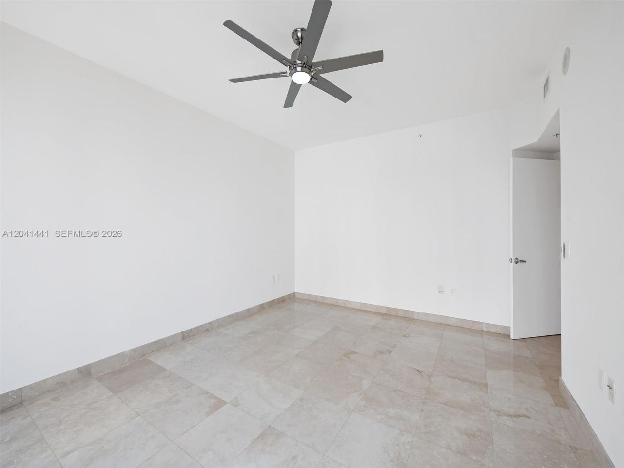 333 Las Olas Way, Unit 1502, Fort Lauderdale, FL 33301 Photo