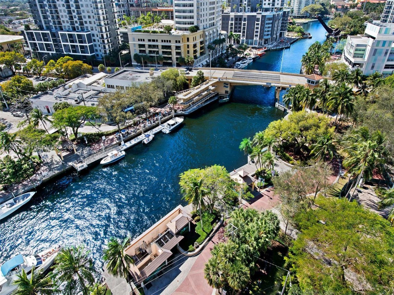 333 Las Olas Way, Unit 1502, Fort Lauderdale, FL 33301 Photo