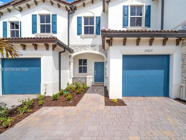 12620 NW 23rd Pl , Miami, FL 33167