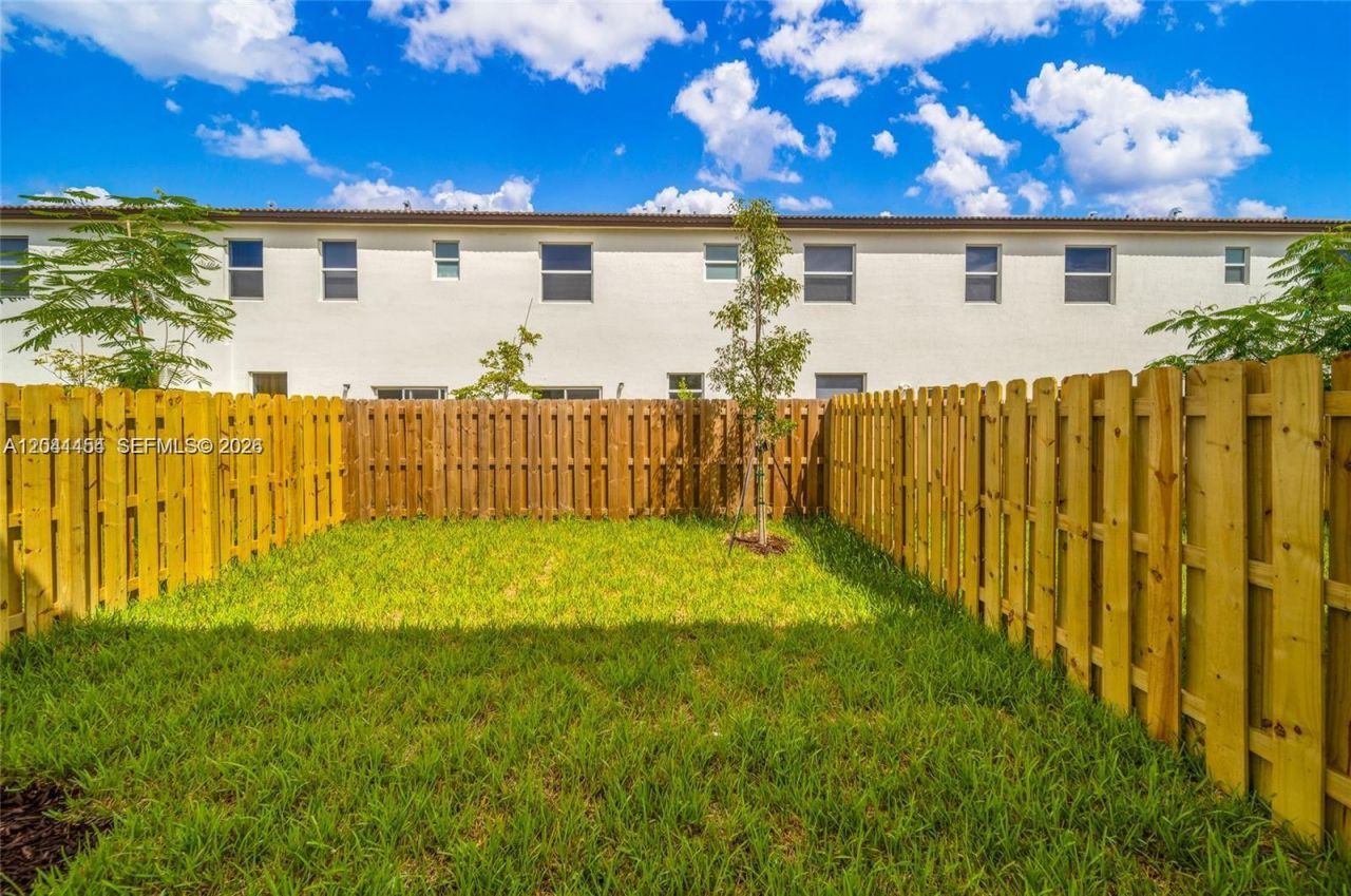12620 NW 23rd Pl , Miami, FL 33167 Photo