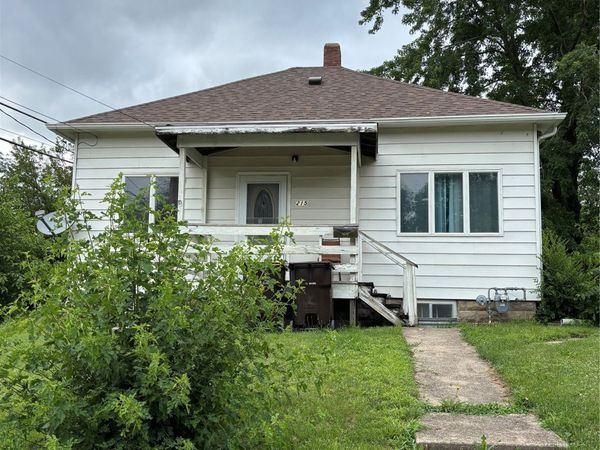 215 W Clay Street, Osceola, IA 50213
