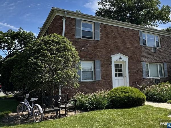 43 Conforti Avenue 86, WEST ORANGE, NJ 07052