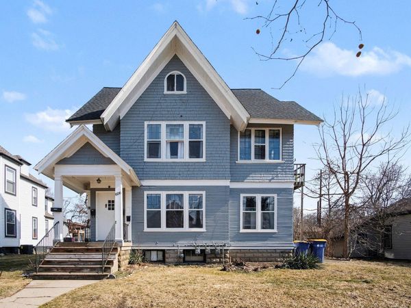 606 NE Fairview Avenue NE, Grand Rapids, MI 49503