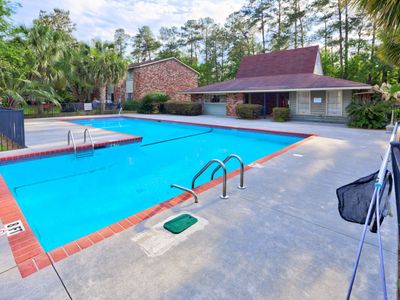 805 Andrea Lane, Hanahan, SC 29410