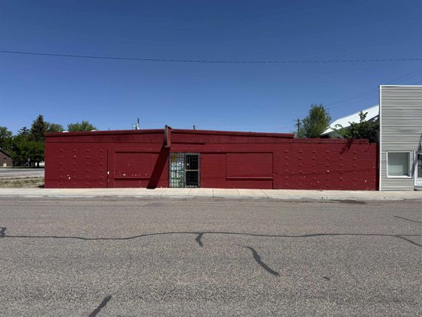 82 W Washington, Aberdeen, ID 83210