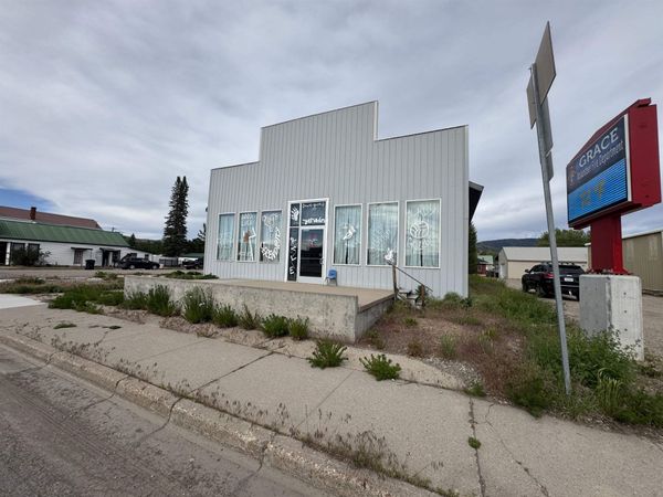 14 N Main, Grace, ID 83241