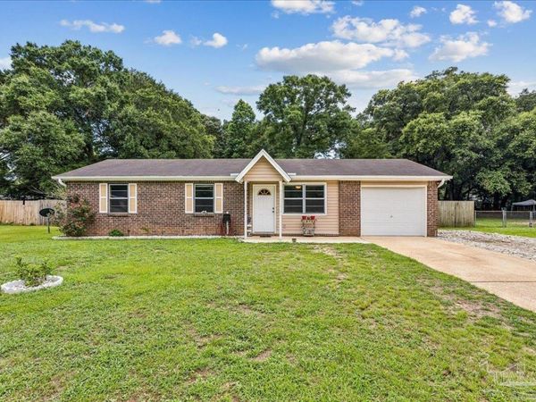 4251 W Avenida De Golf, Pace, FL 32571