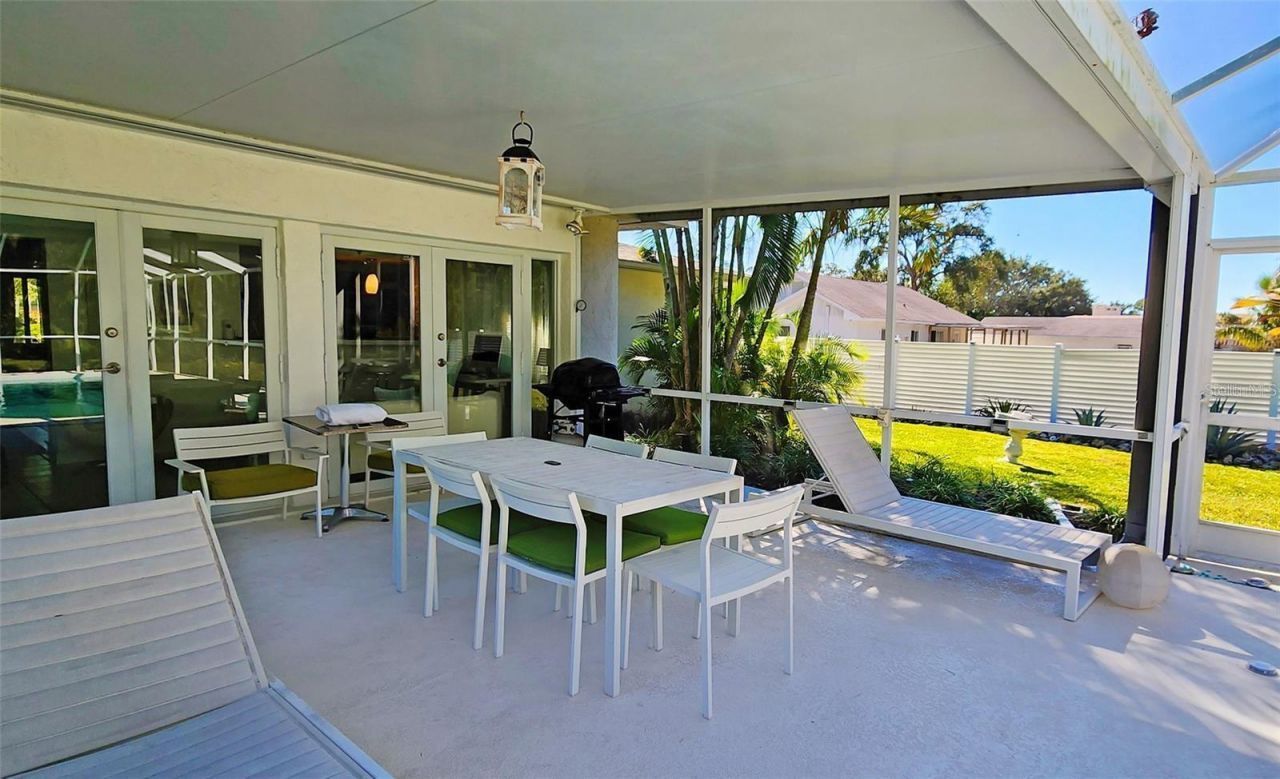 329 Bernard Avenue, Sarasota, FL 34243 Photo
