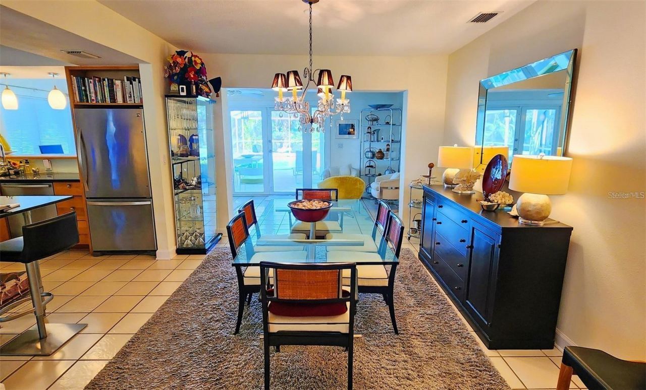 329 Bernard Avenue, Sarasota, FL 34243 Photo