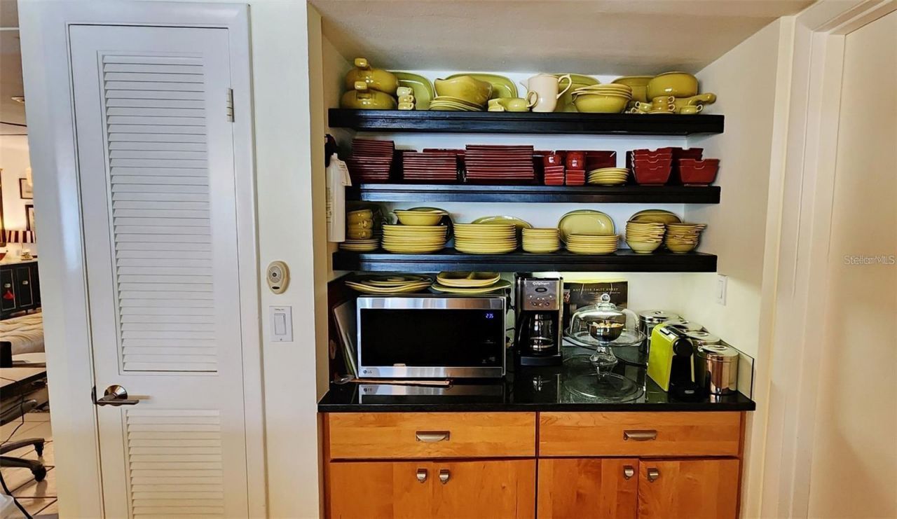 329 Bernard Avenue, Sarasota, FL 34243 Photo