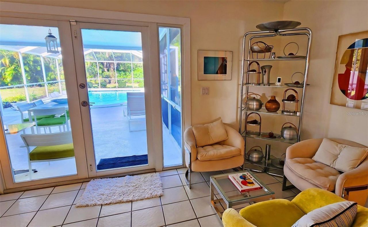 329 Bernard Avenue, Sarasota, FL 34243 Photo