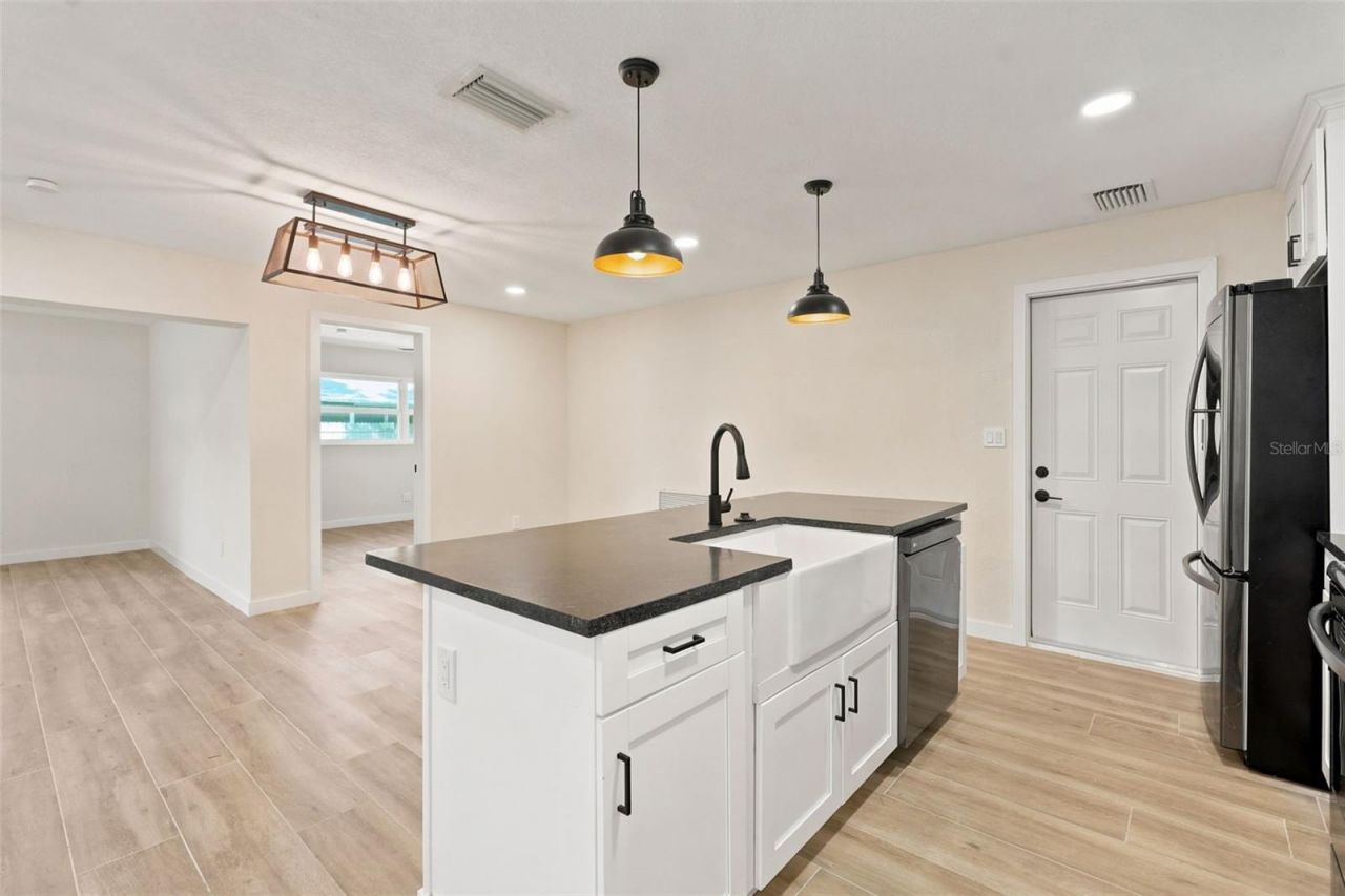 4700 Chancellor Street Ne, Saint Petersburg, FL 33703 Photo