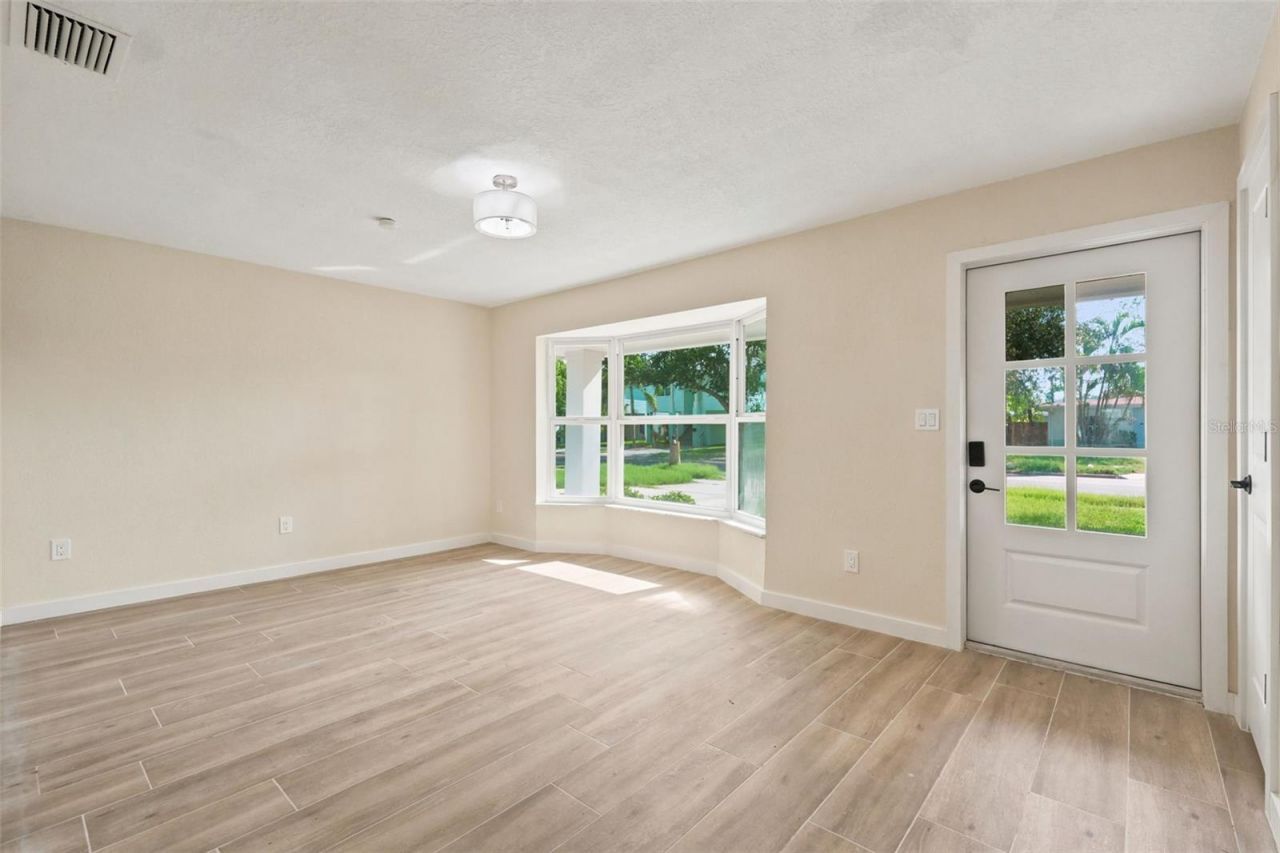 4700 Chancellor Street Ne, Saint Petersburg, FL 33703 Photo