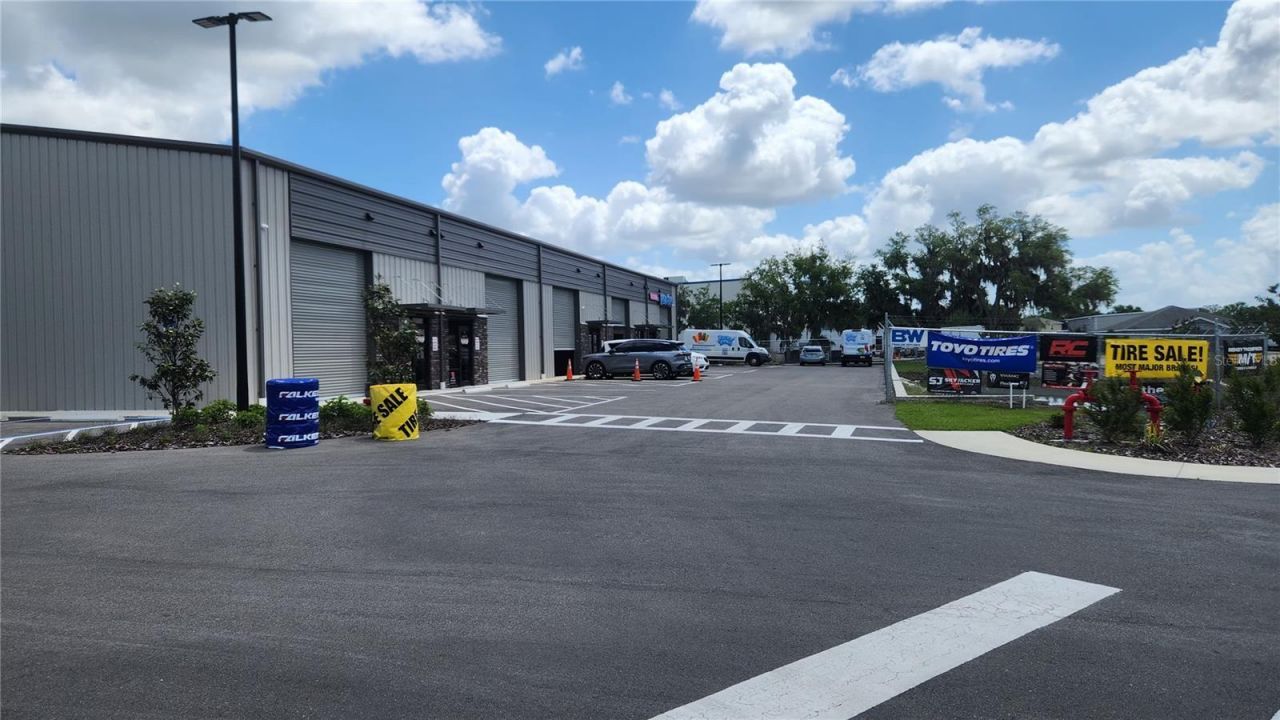 1800 Corporate Center Lane , Plant City, FL 33563 Photo