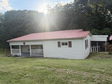 230 Barnes Road, Jeffersonville, KY 40337