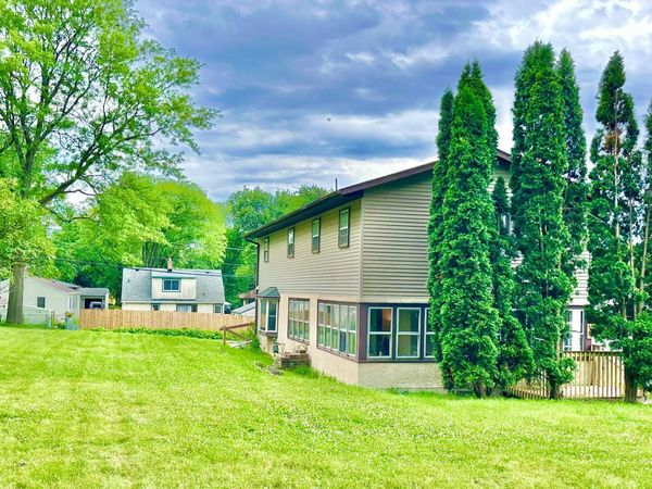 2658 6th Avenue E, North Saint Paul, MN 55109