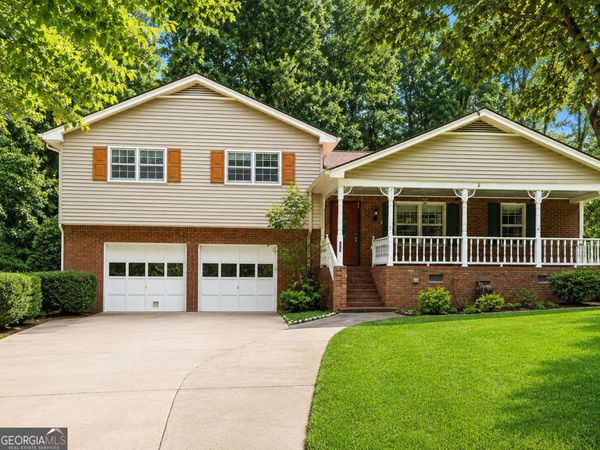 677 Bankshire Drive, Suwanee, GA 30024