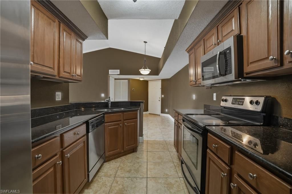 13515 Eagle Ridge Dr, Unit 525, Fort Myers, FL 33912 Photo