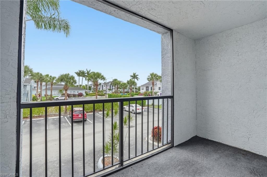 13515 Eagle Ridge Dr, Unit 525, Fort Myers, FL 33912 Photo