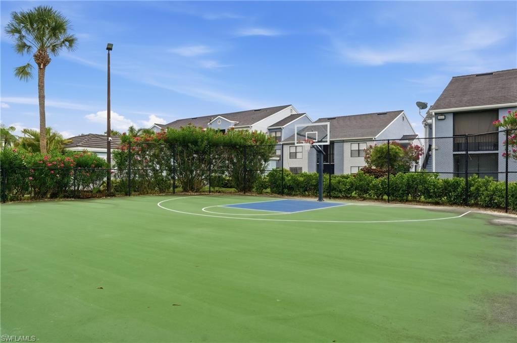 13515 Eagle Ridge Dr, Unit 525, Fort Myers, FL 33912 Photo