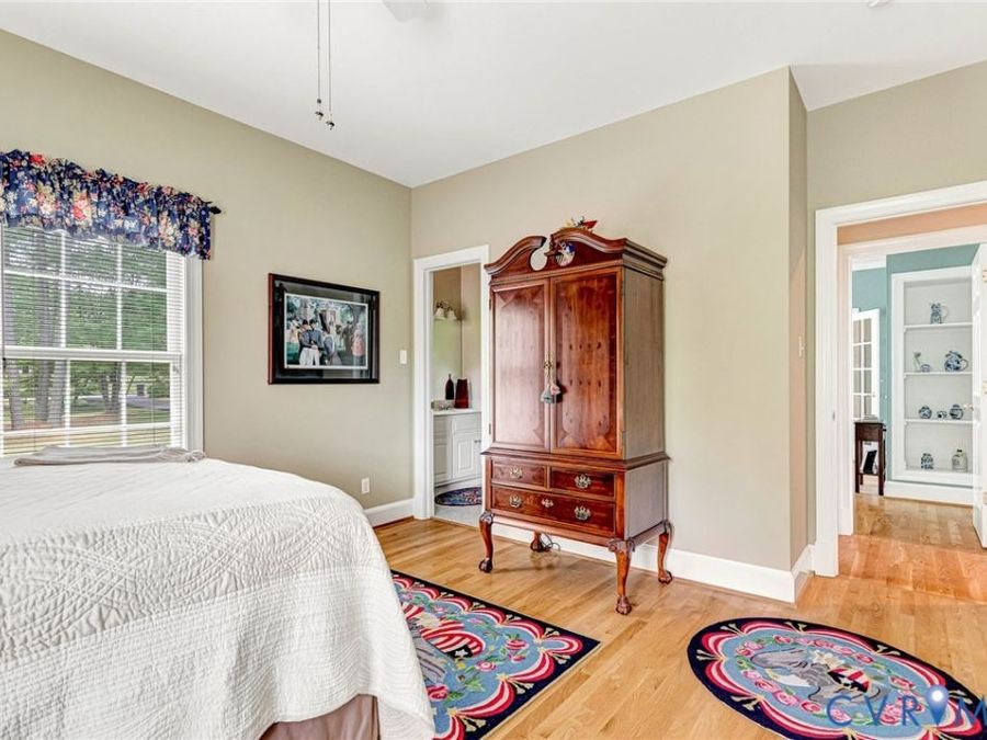 Property Image 37