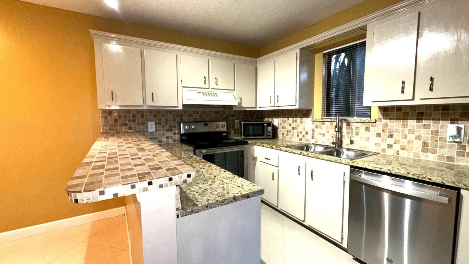 303 Waterview Drive, Palm Springs, FL 33461 Photo