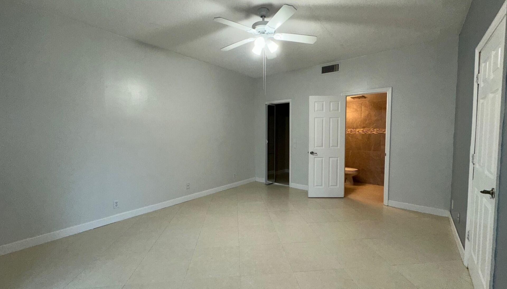 303 Waterview Drive, Palm Springs, FL 33461 Photo
