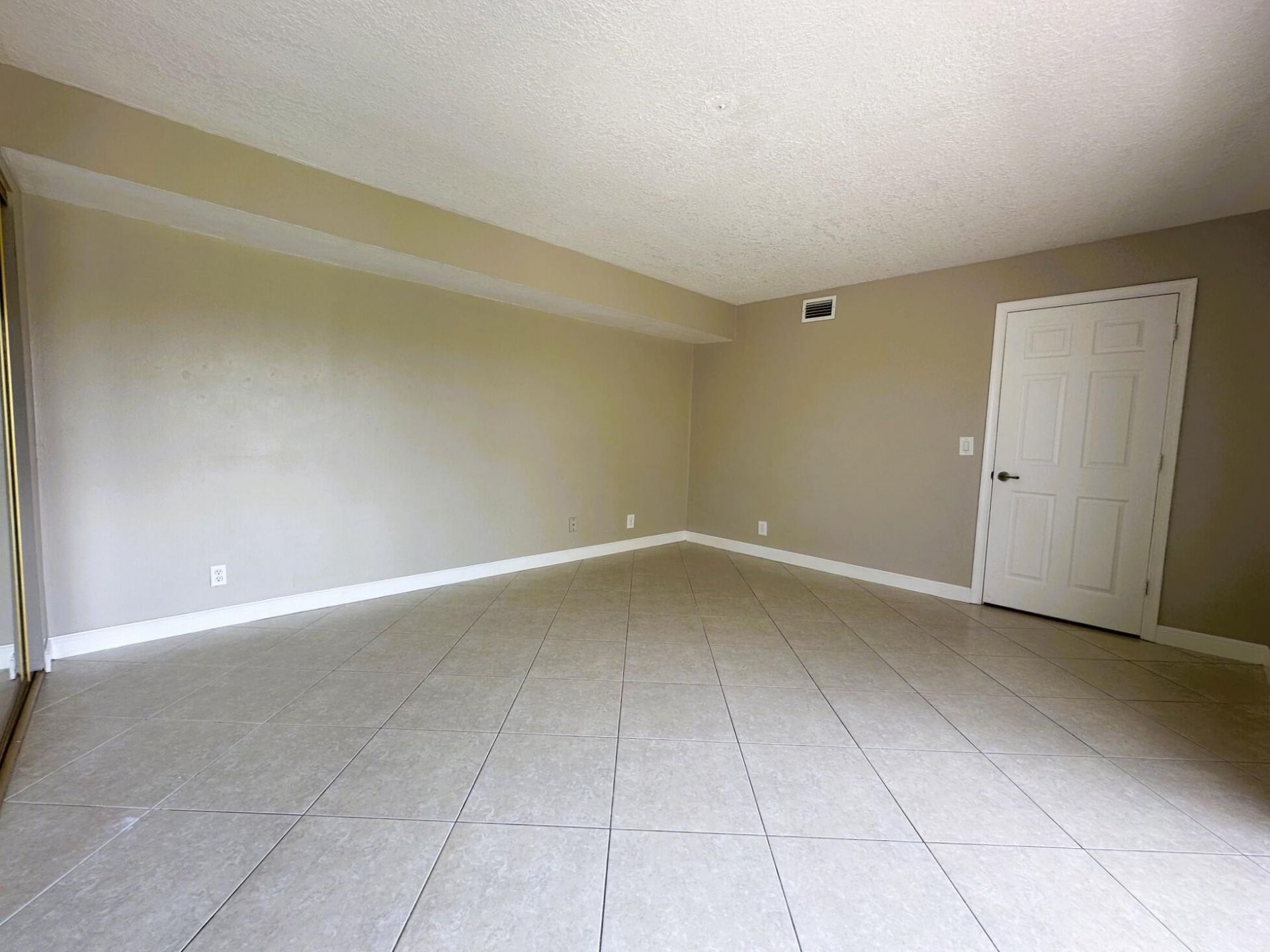 303 Waterview Drive, Palm Springs, FL 33461 Photo