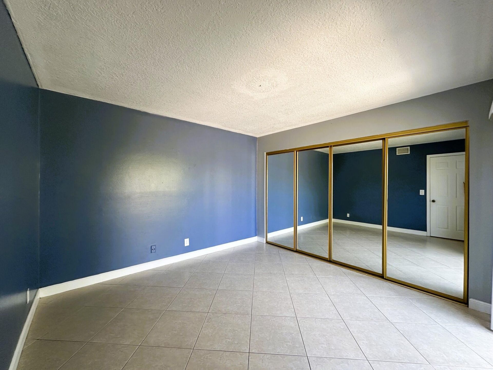 303 Waterview Drive, Palm Springs, FL 33461 Photo