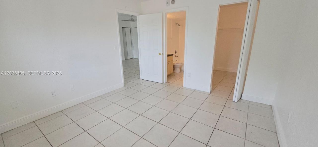 8200 SW 210th St , Unit 212, Cutler Bay, FL 33189 Photo