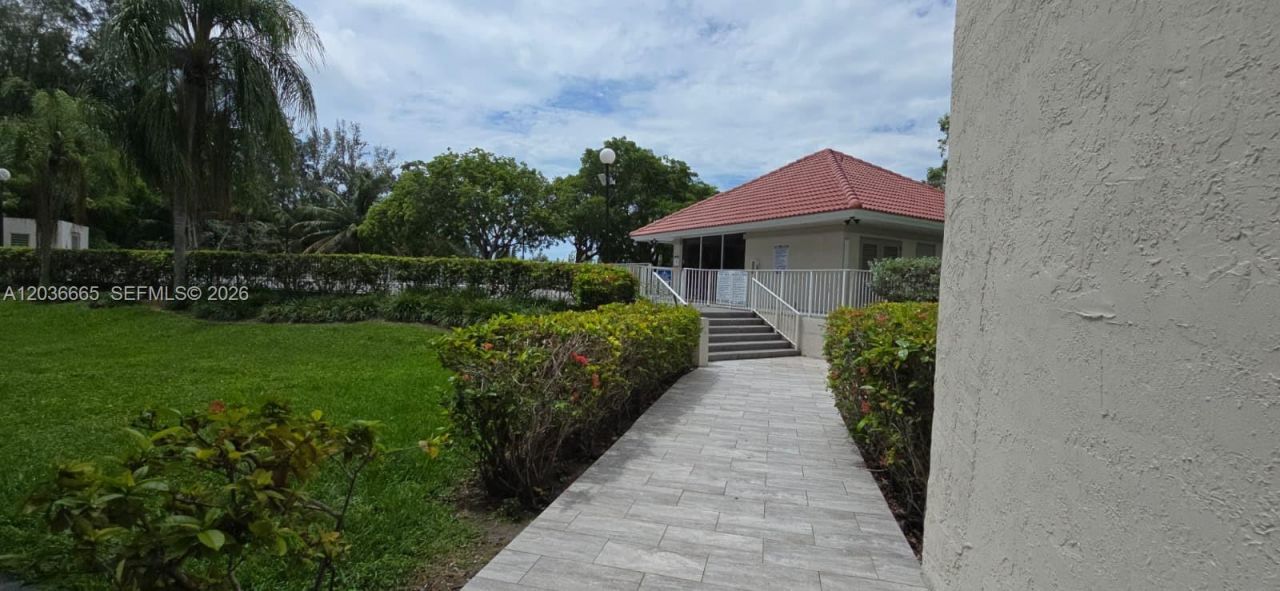 8200 SW 210th St , Unit 212, Cutler Bay, FL 33189 Photo
