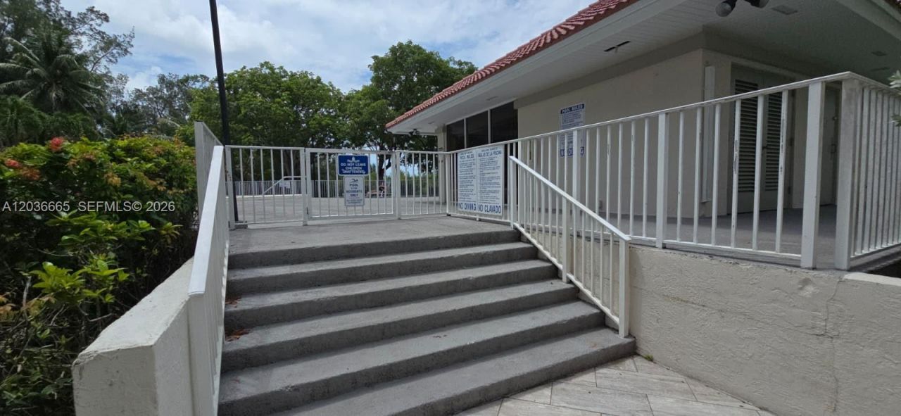 8200 SW 210th St , Unit 212, Cutler Bay, FL 33189 Photo