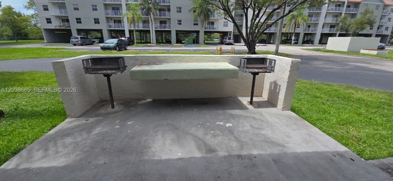 8200 SW 210th St , Unit 212, Cutler Bay, FL 33189 Photo