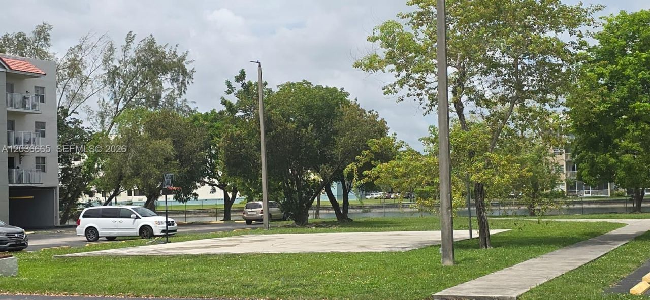 8200 SW 210th St , Unit 212, Cutler Bay, FL 33189 Photo