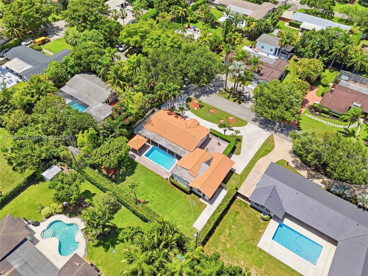 8240 SW 150 Dr , Palmetto Bay, FL 33158 Photo