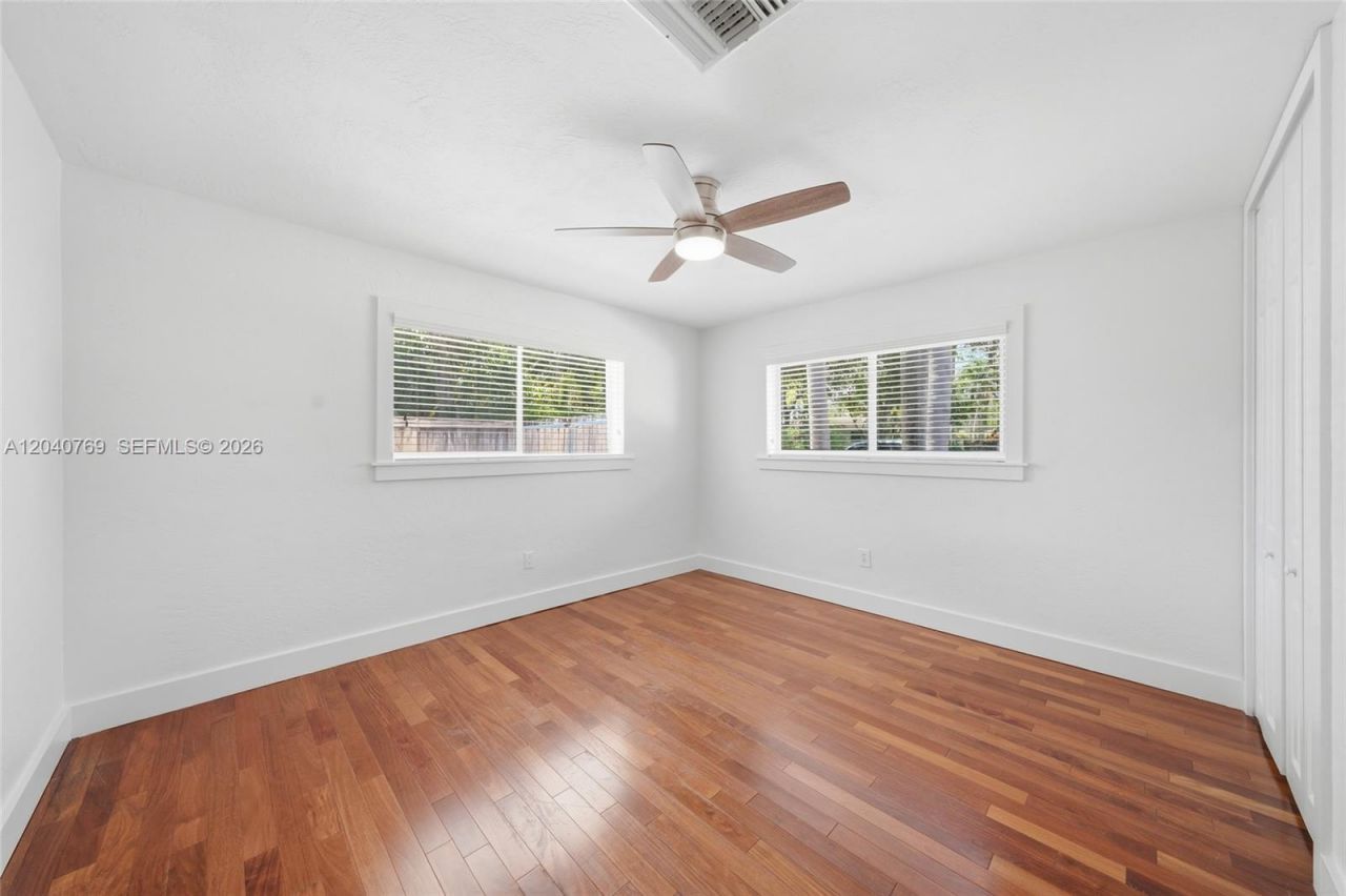8240 SW 150 Dr , Palmetto Bay, FL 33158 Photo