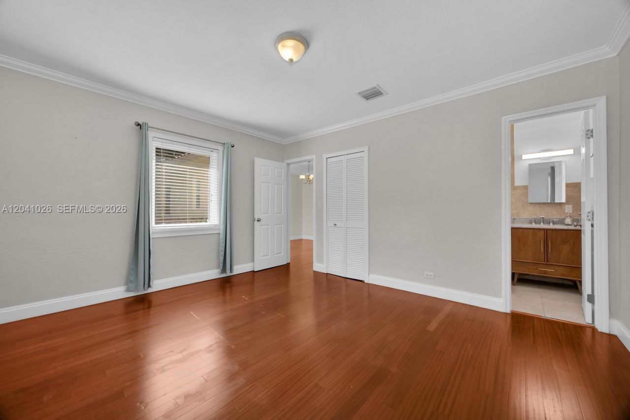 829 Medina Ave, Coral Gables, FL 33134 Photo