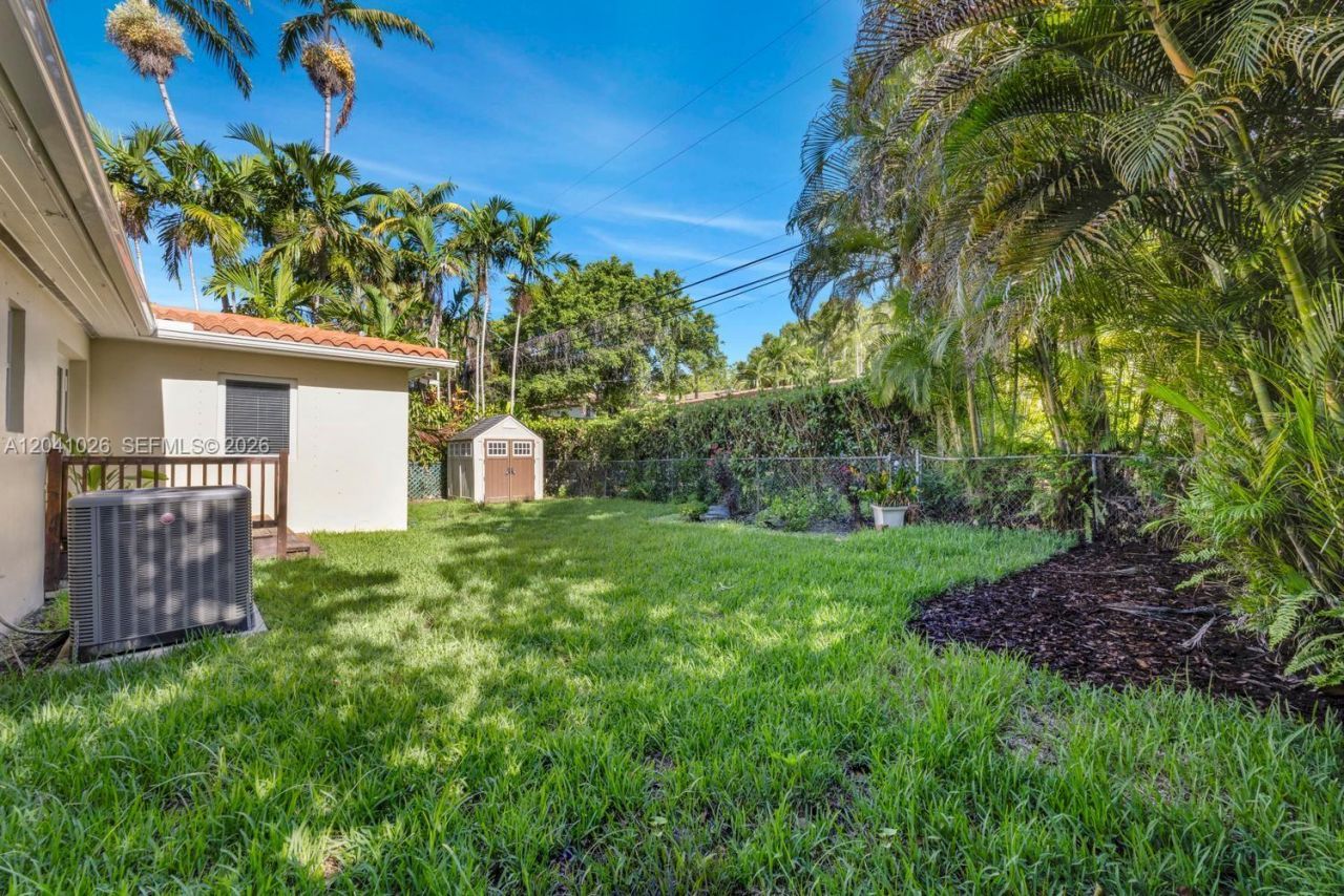 829 Medina Ave, Coral Gables, FL 33134 Photo