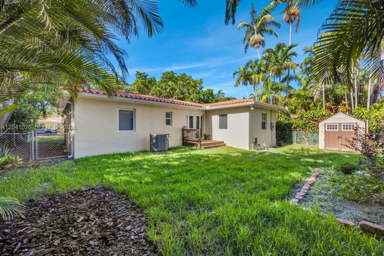 829 Medina Ave, Coral Gables, FL 33134 Photo