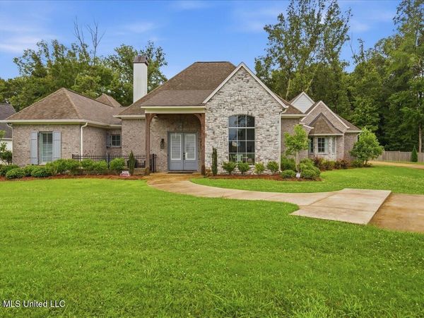 201 Ashworth Circle, Madison, MS 39110