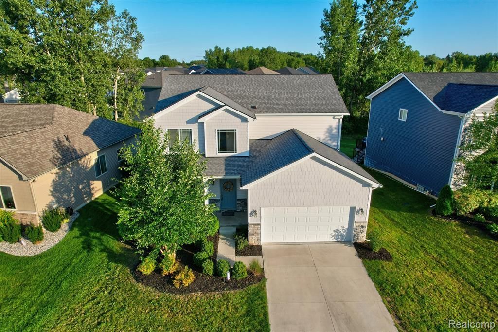 320 Hidden River E, Holly Township, MI 48442 Main Photo